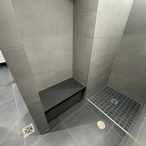 ShowerBench1.JPG